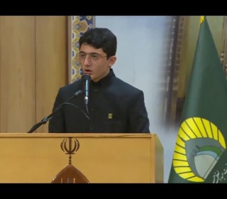 شعرخوانی آقای امیررضا رشیدی در مراسم شب شعر «در سایه سار سیدالکریم» در حرم حضرت سیدالکریم(ع)